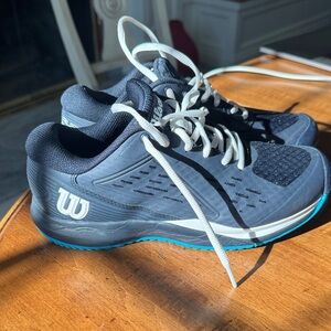 Wilson Rush Pro L Junior Tennis Shoes. *like new